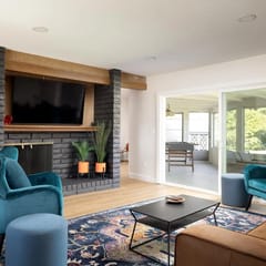 Vintage Vibes|King Bed|Big Screen|Backyard & Bunks