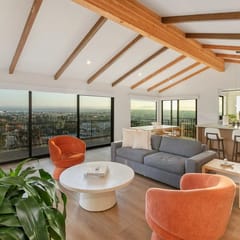 Heated Pool-Jacuzzi-King Bed-City Views-Chic Decor