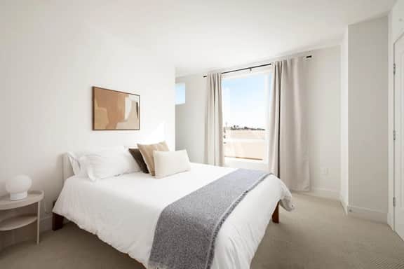 King Bed|Chef's Kitchen|2-Car Garage|1650 Sq Ft - Image 4